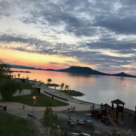 Διαμέρισμα Strand Apartman *