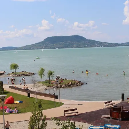 Strand Apartman Διαμέρισμα *
